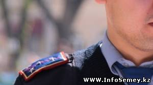 Пьяный мужчина покусал полицейского