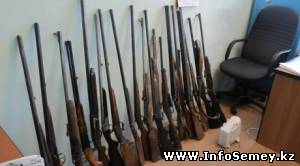 Житель Семея сдал в полицию раритетную винтовку 1917 года