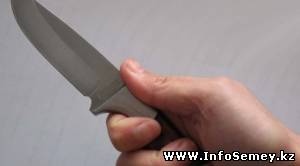 Ревнивый житель Семея из-за девушки облил соперника бензином