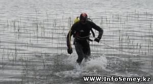 Водолазы из Усть-Каменогорска помогают искать упавшего в колодец ребенка в Темиртау