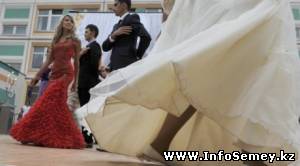 Школьникам Семея запретили проводить выпускные в кафе и ресторанах