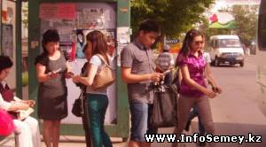 В Семее пассажирам маршруток рассказали о репрессированных земляках