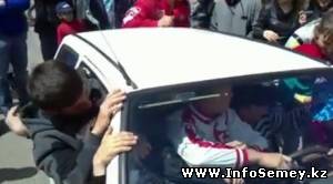 ВИДЕО: 21 человек влезли в 