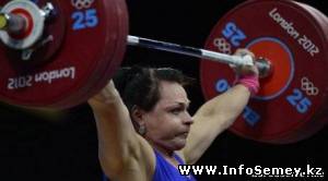 Тяжелоатлетка Подобедова принесла Казахстану четвертое золото