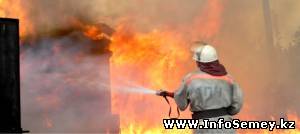 В Семее из-за пожара было эвакуировано 15 человек