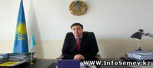 Аким Семея Айбек Каримов поздравил семейчан с наступающим Днем Конституции