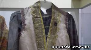 Платье жены Абая впервые показали всем