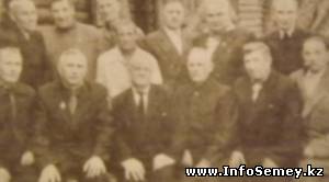 В Семее найдено уникальное старинное фото футболистов