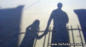 Неизвестный задушил 10-летнюю девочку в Восточном Казахстане