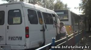 Прежний тариф в автобусах требует вернуть прокуратура Семея