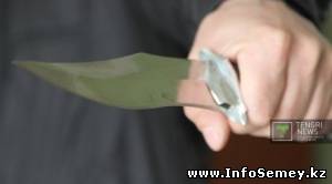 Житель Алматинской области порезал ножом водителя и кондуктора автобуса в Семее