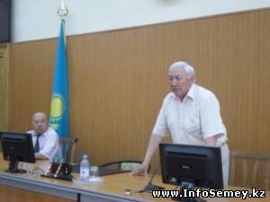 Семейде көпбалалы аналарға «Алтын алқа» мен «Күміс алқа» табыс етілді