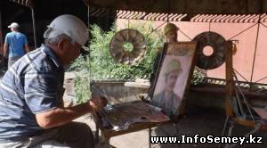 В Семее два дня рабочие машиностроительного завода и крестьянского хозяйства позировали художникам