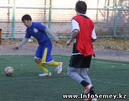В Семее впервые прошел чемпионат города среди команд Лиги любителей футбола