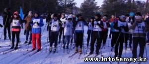 Мемлекеттік қызметшілер шаңғымен жарысты