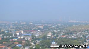 Вредные вещества в воздухе Усть-Каменогорска превышают норму - СМИ