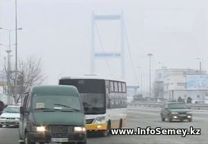 С наступлением морозов семейчане с большими проблемами добираются на работу